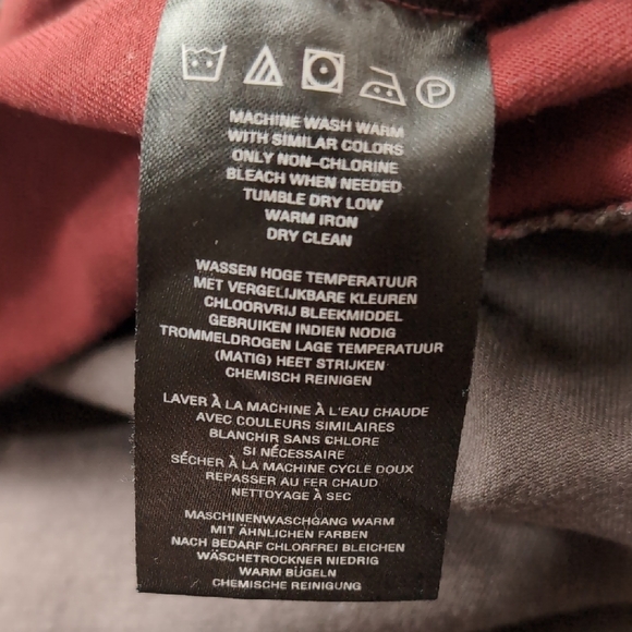 Harley-Davidson Men's Red and Gray Shirt - Picture 8 of 12